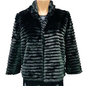 Express Teddy Black Cropped Faux Fur Coat‎ Mob Wife Housewife Glam Size M